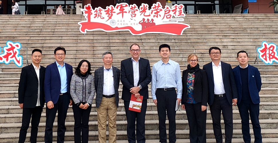 db692ff9a228fb81fb35f7675172895f db692ff9a228fb81fb35f7675172895f