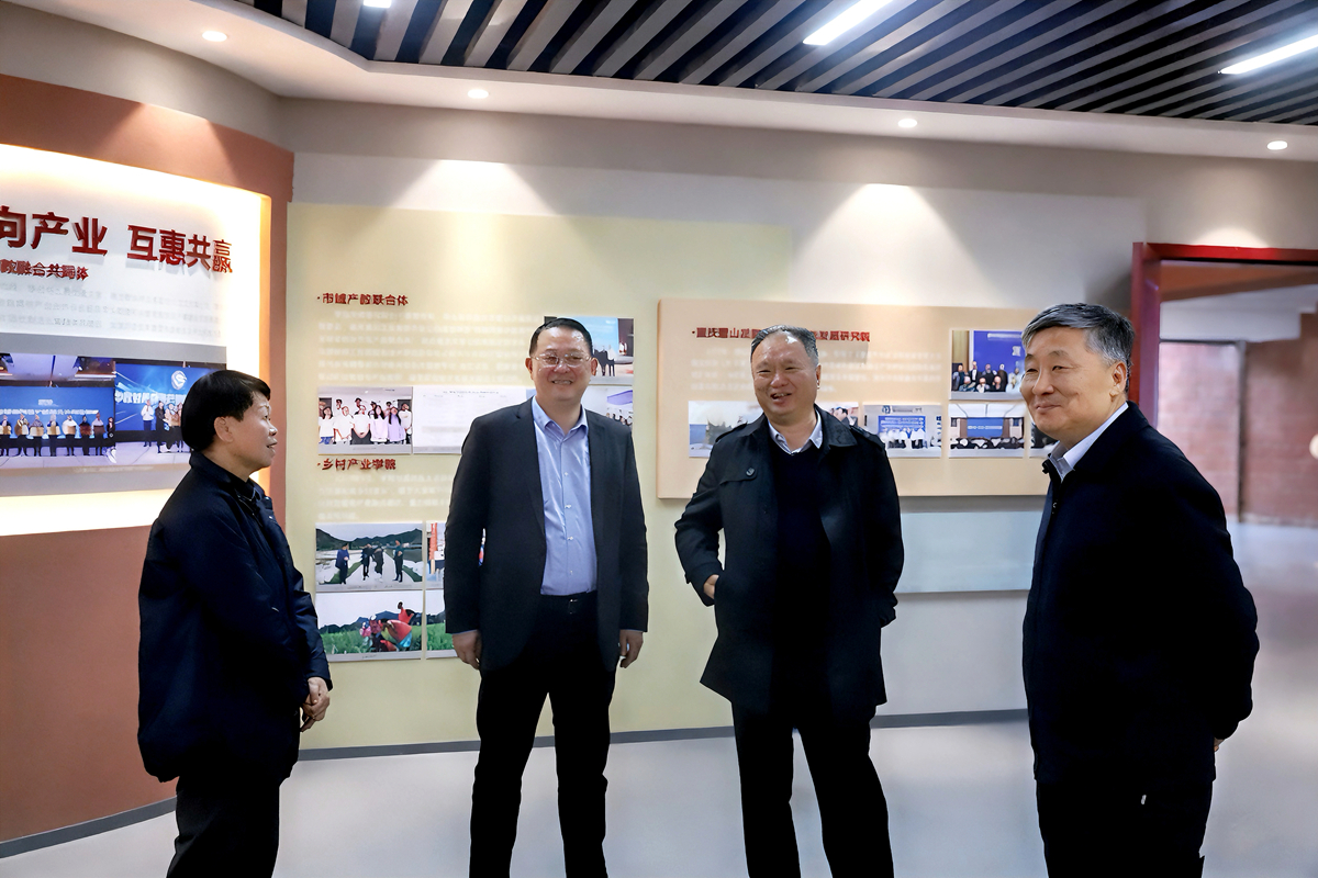 41ecfc1f-d0c8-4f03-8eab-07470c84232b 41ecfc1f-d0c8-4f03-8eab-07470c84232b